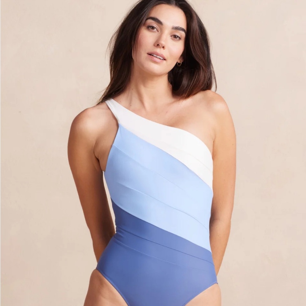 Summersalt sidestroke 10 + the ruched swim skirt sz M. sky Blue Mountain